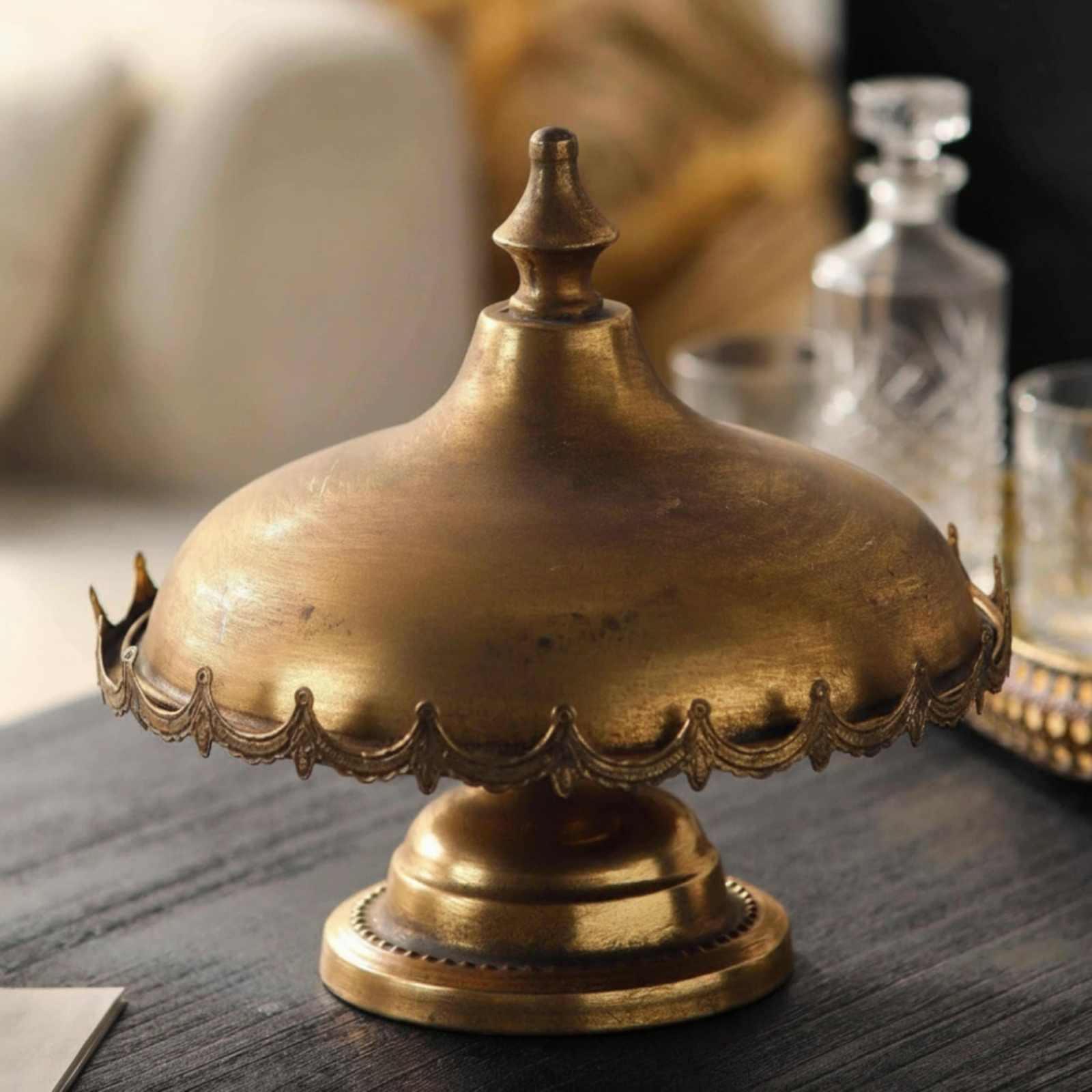 Pedestal Tray with Scalloped E - Display Risers Set review and price